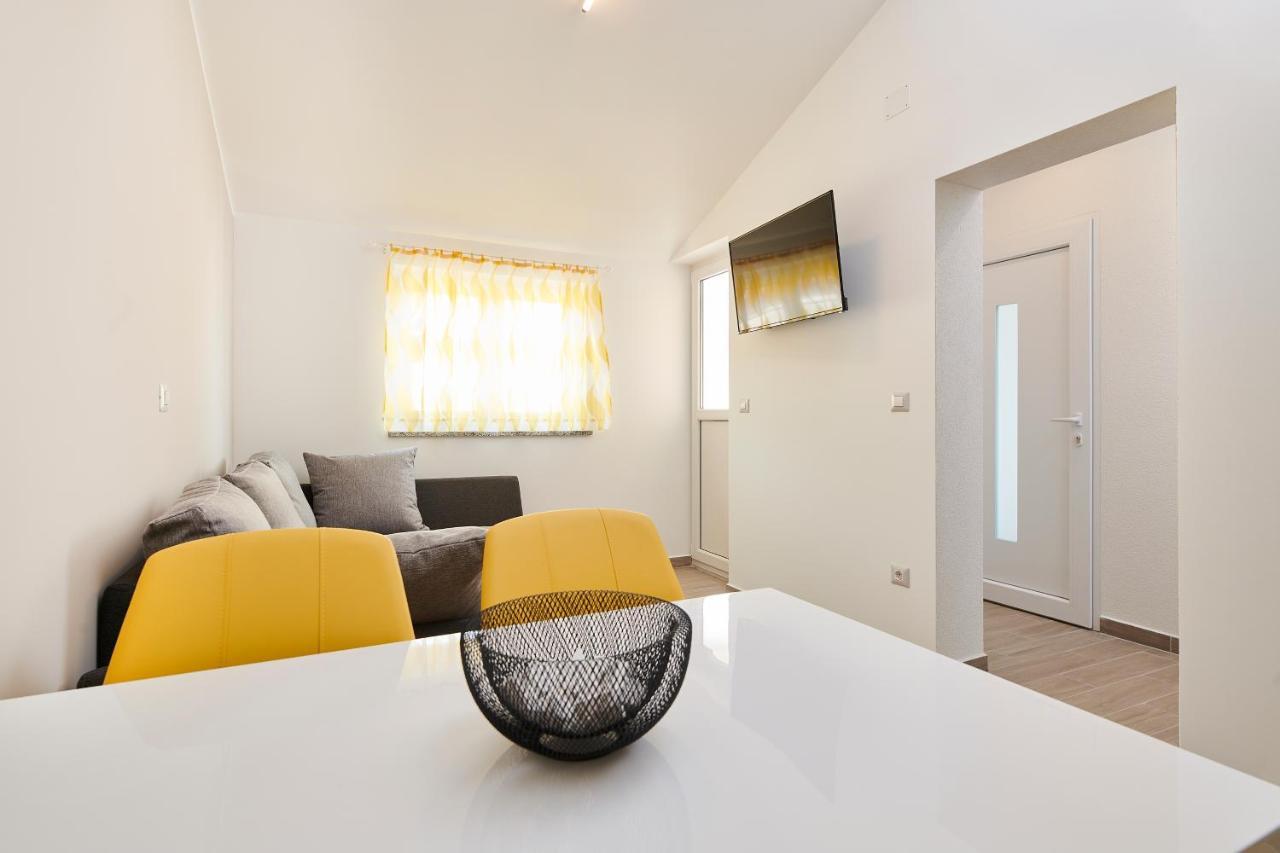 Villa Dvori Basanija Ngoại thất bức ảnh